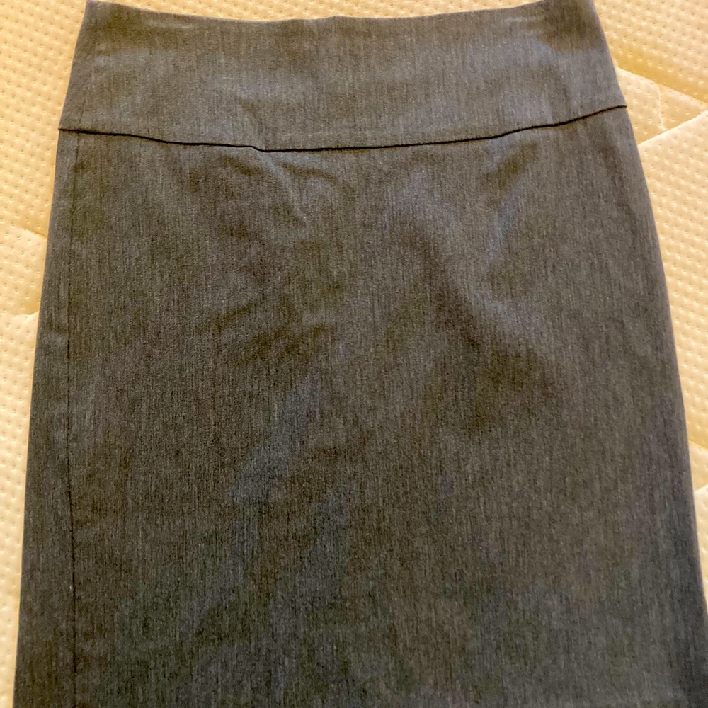 Grey pencil skirt size large